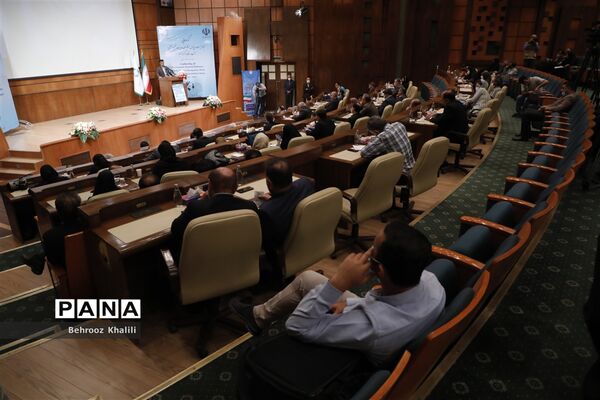 گردهمایی محیط زیست، دیپلماسی منطقه‌ای، مدیریت تغییر اقلیم،آب، مقابله با گردوغبار