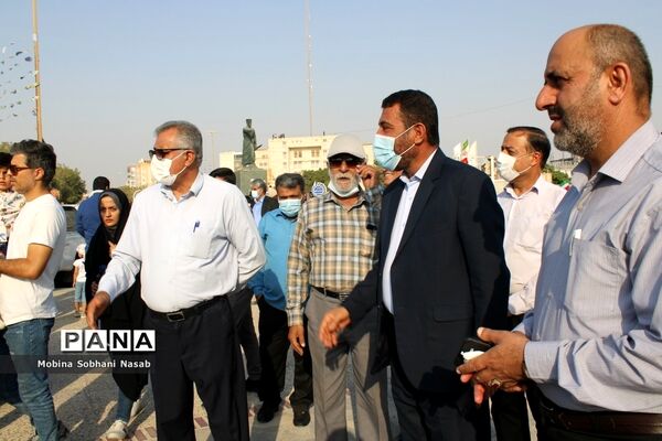 اجرای سرود سلام فرمانده در میدان رئیسعلی دلواری بوشهر-2