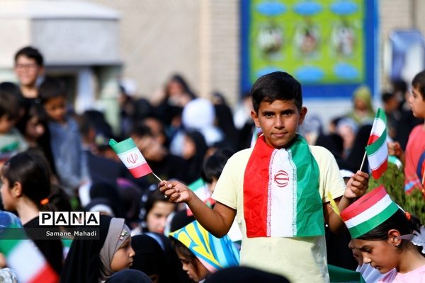 اجتماع بزرگ دانش‌آموزی «سلام فرمانده» شهرستان پیشوا