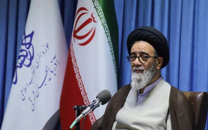 رونمایی از پوستر دومین کنگره بین‌المللی شعر ترکی غدیر