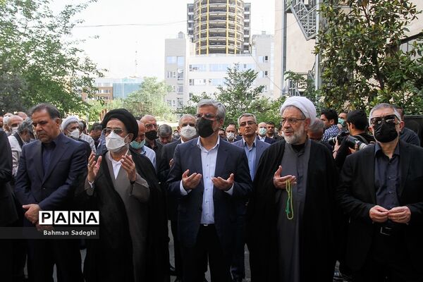مراسم تشییع پیکر حجت‌الاسلام سید‌محمود دعایی