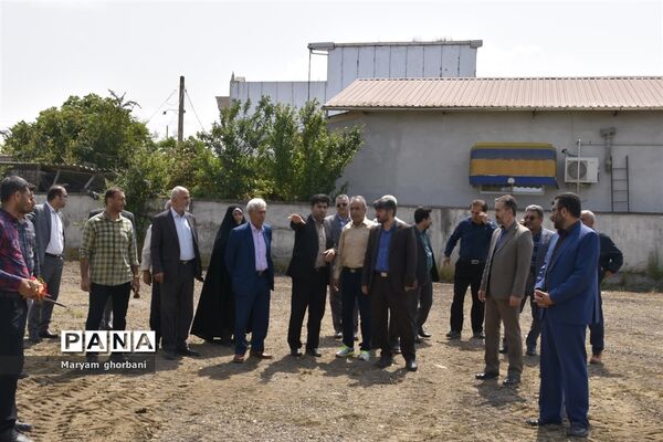 آیین کلنگ‌زنی چمن مصنوعی طرح شهید سلیمانی