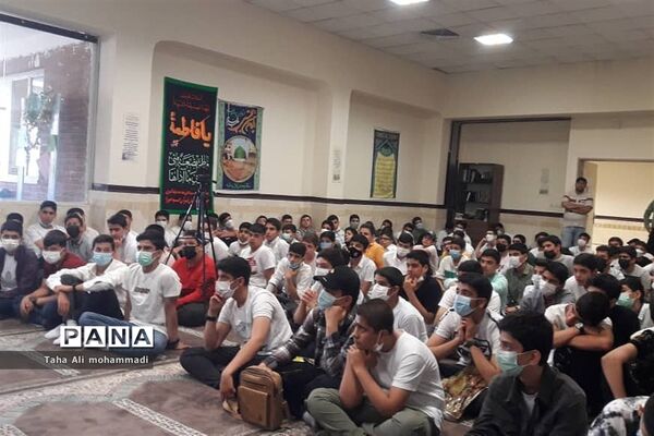 جشن تکلیف دانش آموزان پایه هشتم در شهرستان قدس