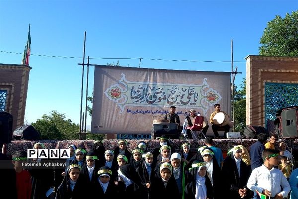 همایش پیاده‌روی امام رضایی‌ها در شهرکرد