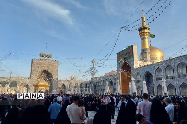 حال و هوای حرم مطهر رضوی در دهه کرامت