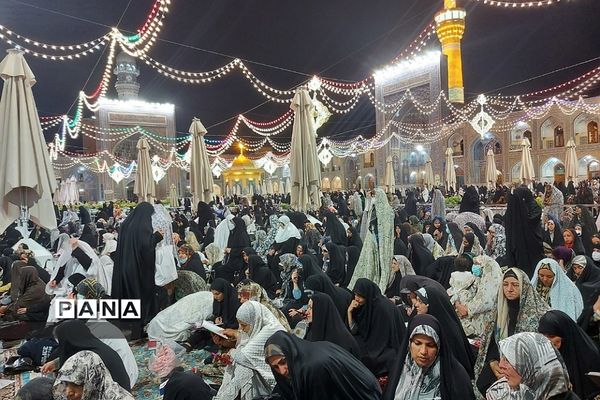 حال و هوای حرم مطهر رضوی در دهه کرامت