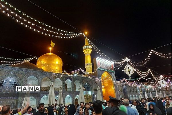 حال و هوای حرم مطهر رضوی در دهه کرامت