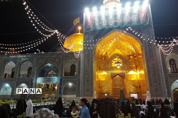 حال و هوای حرم مطهر رضوی در دهه کرامت