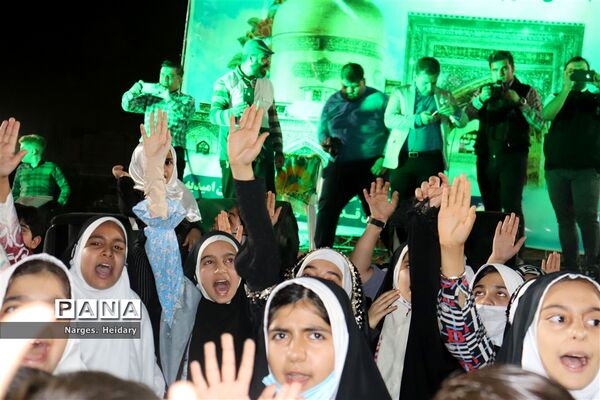 جشن میلاد امام رضا (ع) همراه با اجرای سرود سلام فرمانده در امیدیه