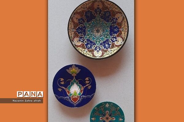 آثار هنری و تولیدی معلم درس هنر در رودهن