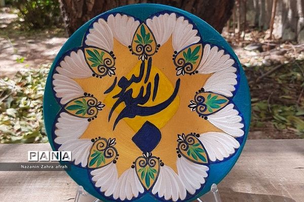 آثار هنری و تولیدی معلم درس هنر در رودهن