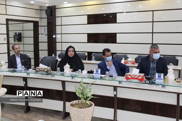 جلسه ستاد ثبت نام  اداره‌کل آموزش و پرورش استان بوشهر