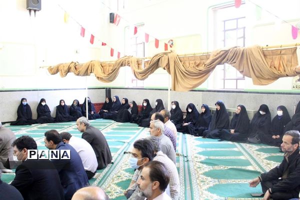 برگزاری جشن میلاد امام رضا(ع) در اداره‌کل آموزش و پرورش استان همدان