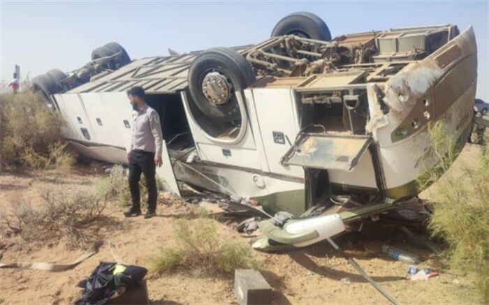 واژگونی اتوبوس در خراسان رضوی با 3 فوتی و 28 مصدوم