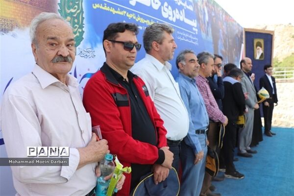 برگزاری همایش بزرگ پیاده‌روی خانوادگی در بوستان کوهسنگی مشهد