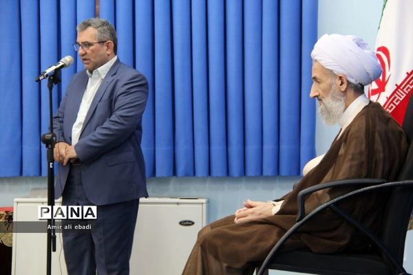 دیدار سرپرست و کارکنان جهاد کشاورزی با نماینده ولی فقیه