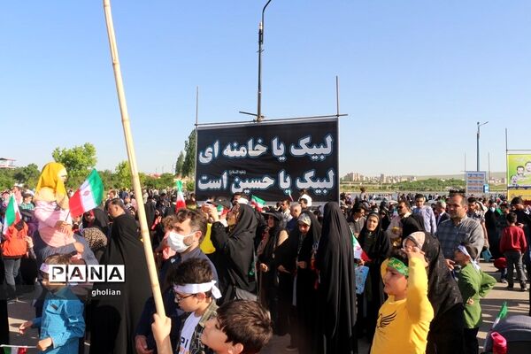 اجتماع عظیم سلام فرمانده با حضور دهه نودی‌ها در اردبیل