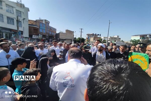 مراسم استقبال از کاروان زیر سایه خورشید