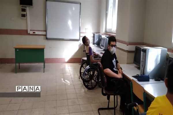 برگزاری امتحانات خرداد در مدرسه استثنایی سروش