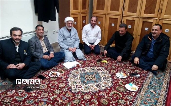 نشست مدیر آموزش و پرورش کلات با مسئولین موسسه خیریه حضرت زهرا