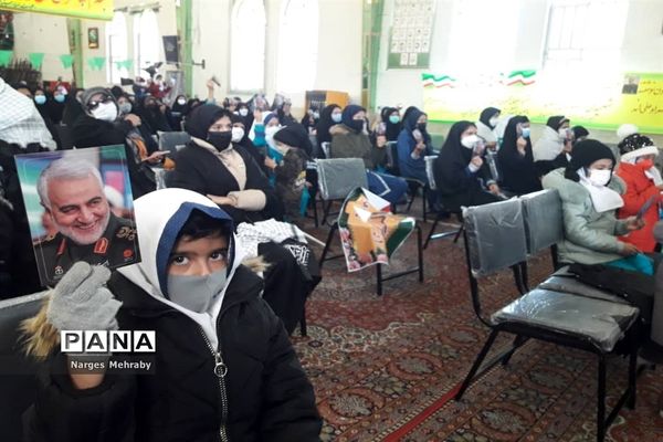 اجتماع بزرگ دانش‌‌آموزی فاطمیون در سورمق شهرستان آباده