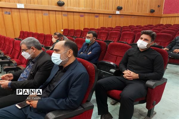 مراسم توزیع۵۰۰۰ بسته کمک آموزشی  در حوزه جغرافیایی