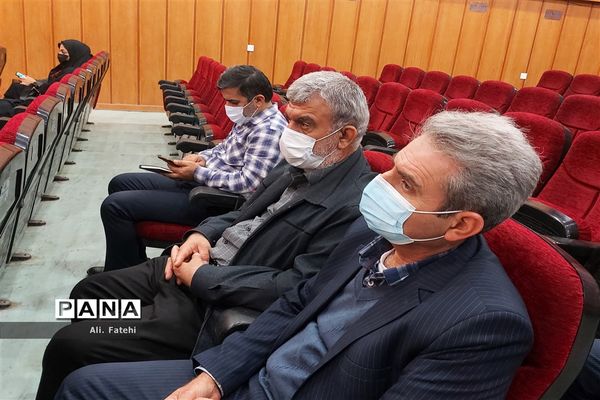 مراسم توزیع۵۰۰۰ بسته کمک آموزشی  در حوزه جغرافیایی