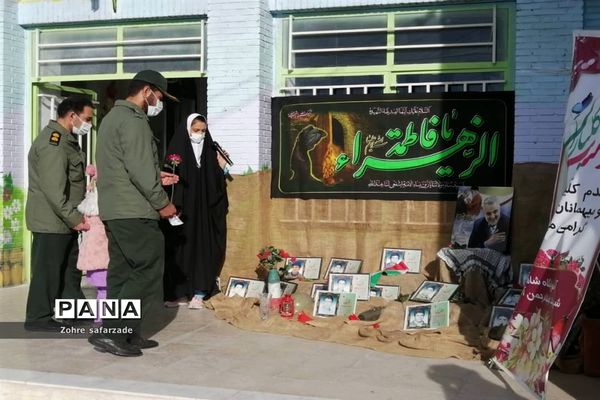 مراسم آیین گرامیداشت سالروز ورود رهبر معظم انقلاب در دبستان شاهد ابرکوه