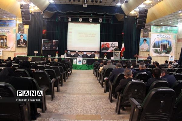 وداع با شهید تازه تفحص شده همزمان با دومین سالگرد شهادت سردار حاج قاسم سلیمانی در شیراز