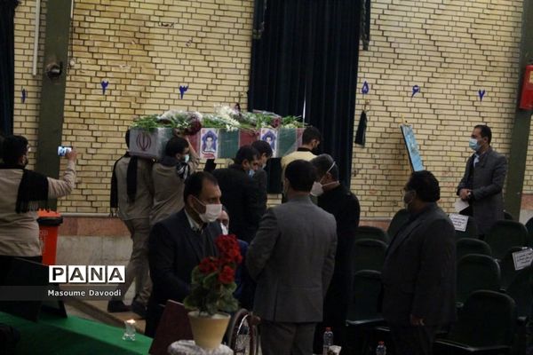 وداع با شهید تازه تفحص شده همزمان با دومین سالگرد شهادت سردار حاج قاسم سلیمانی در شیراز