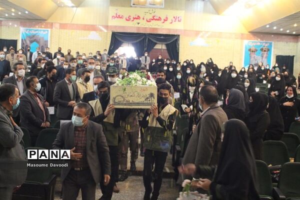 وداع با شهید تازه تفحص شده همزمان با دومین سالگرد شهادت سردار حاج قاسم سلیمانی در شیراز