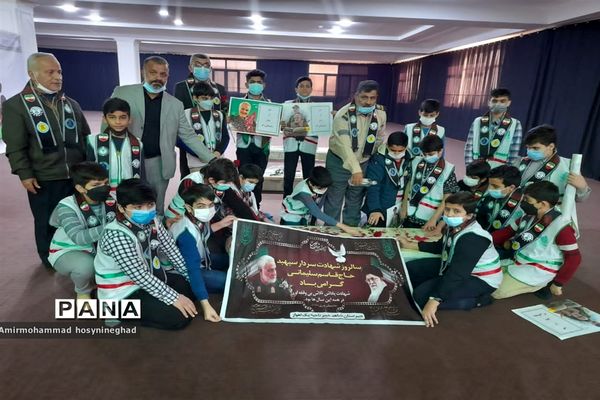 غبار روبی مزار شهدا توسط پیشتازان دبیرستان پسرانه شاهد خیبر