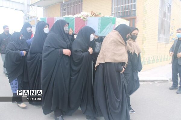 استقبال از شهید گمنام در مدرسه شهیده قضایی قم