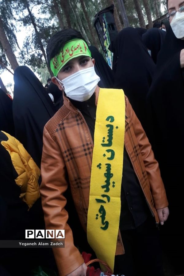 مراسم تشییع و خاکسپاری شهید گمنام در اردوگاه فاطمه الزهرا (س) زاهدان ۱