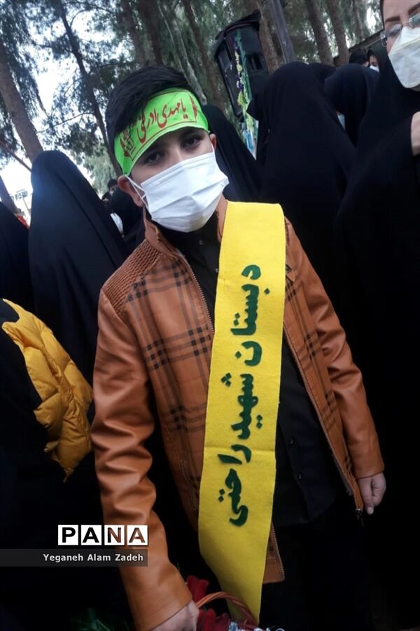 مراسم تشییع و خاکسپاری شهید گمنام در اردوگاه فاطمه الزهرا (س) زاهدان ۱