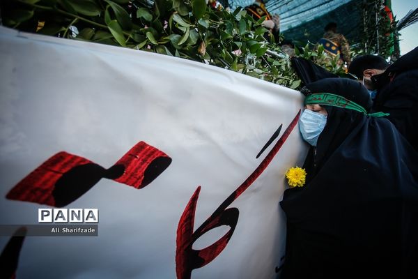 تشییع پیکرهای ۱۵۰ شهید دوران دفاع مقدس