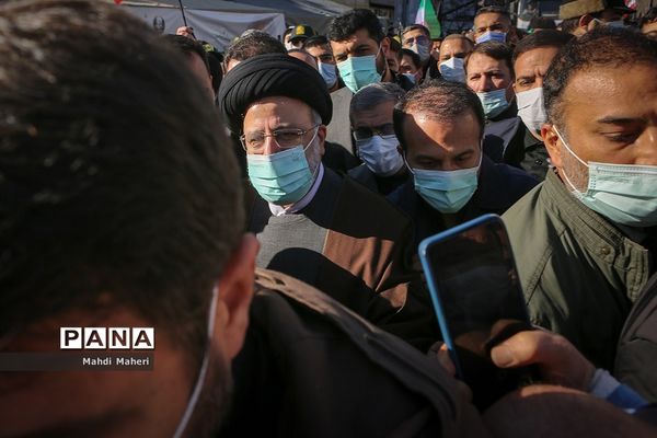 تشییع پیکرهای ۱۵۰ شهید دوران دفاع مقدس