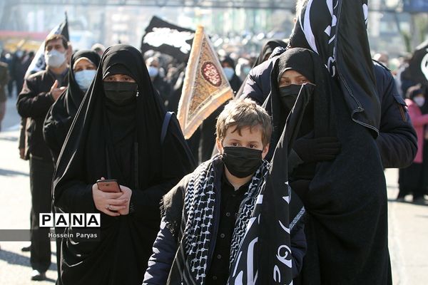 تجمع عزاداران فاطمی در میدان هفت‌تیر