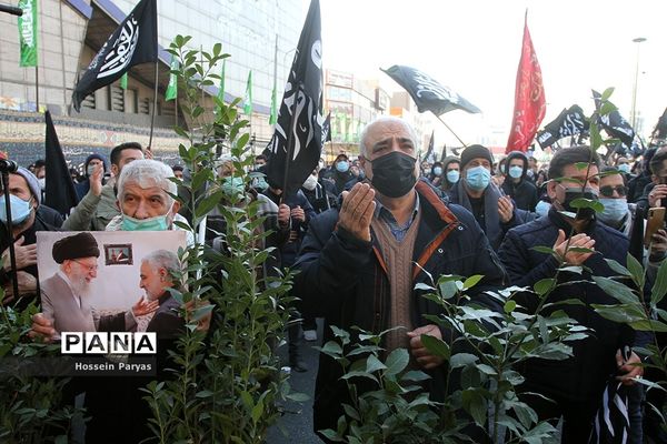 تجمع عزاداران فاطمی در میدان هفت‌تیر
