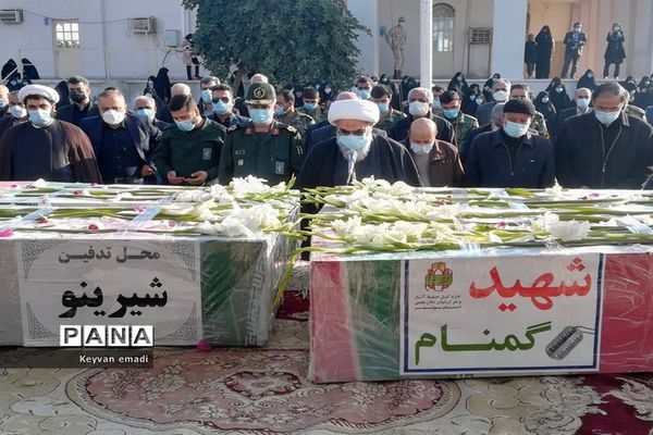 پیکر۴ شهید گمنام بر روی دستان مردم شهیدپرور بوشهر