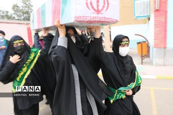 یادواره شهدا در مدرسه تمام تشکیلاتی شهید بیطرفان قم