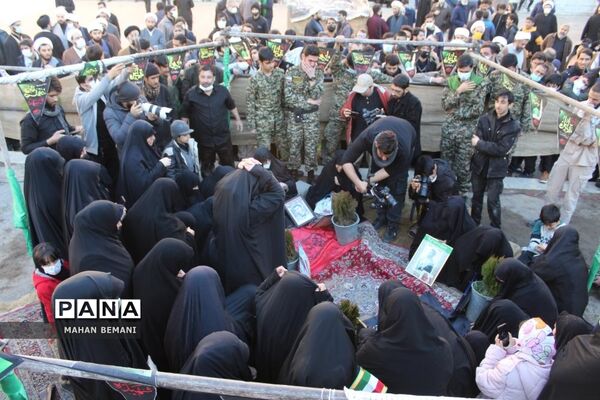 خاکسپاری دو شهید گمنام در مدرسه علمیه فاطمی