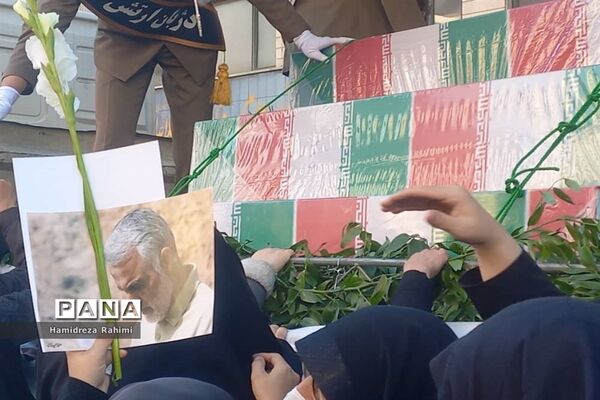 تشیع پیکرهای مطهر ۱۵۰ شهید گمنام دفاع مقدس