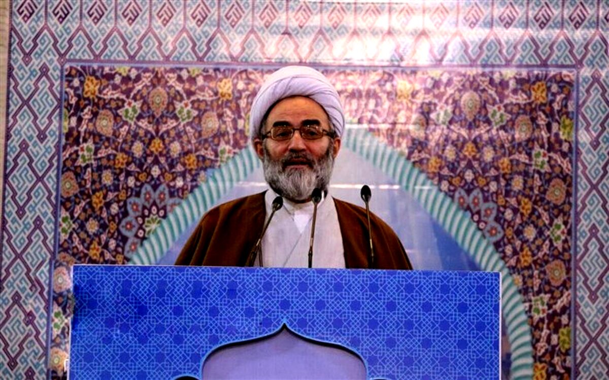 دشمن به دنبال تضعیف کشور با استفاده از مشکلات داخلی است