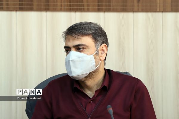 نشست ضمن خدمت تولید محتوای آموزشی دوره ابتدایی شهر تهران