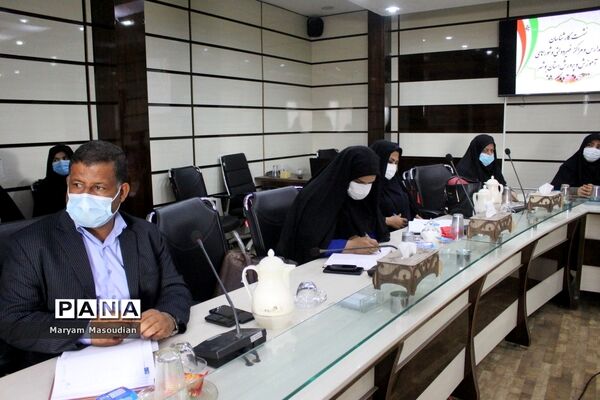 نشست کارشناسان مدارس و مراکز غیردولتی و شوراهای آموزش و پرورش استان بوشهر