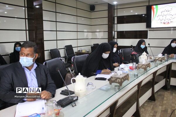 نشست کارشناسان مدارس و مراکز غیردولتی و شوراهای آموزش و پرورش استان بوشهر