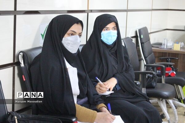 نشست کارشناسان مدارس و مراکز غیردولتی و شوراهای آموزش و پرورش استان بوشهر