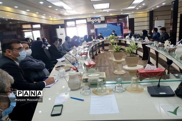 نشست کارشناسان مدارس و مراکز غیردولتی و شوراهای آموزش و پرورش استان بوشهر