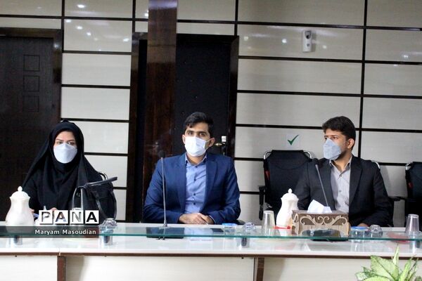 نشست کارشناسان مدارس و مراکز غیردولتی و شوراهای آموزش و پرورش استان بوشهر
